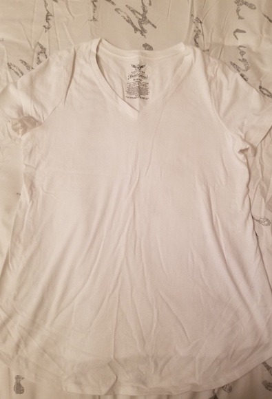 Faded Glory Tops - White Maternity T-shirt Faded Glory Tops - White Maternity T-shirt